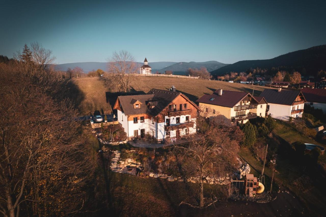 Penzion Zrzka Kořenov Kültér fotó